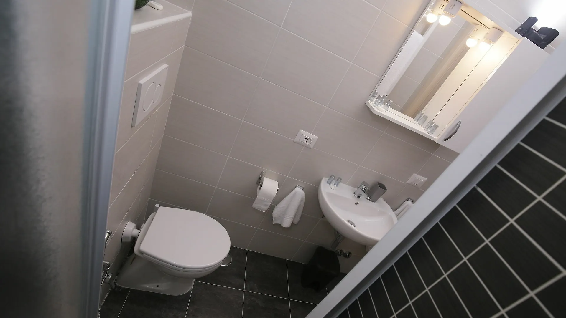 Rooms Monteverde Rome Italy