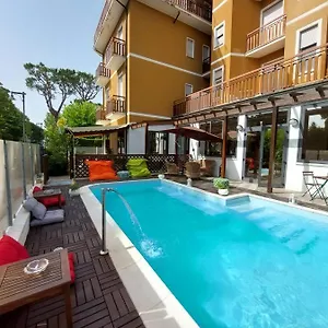 Hotel Maison Des Roses ***